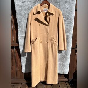 EUC Blassport by BILL BLASS full length 100% Camel Hair trench coat Size 16